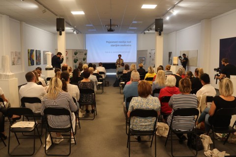 Okrugli stol pod nazivom „Nasilje nad starijim osobama“