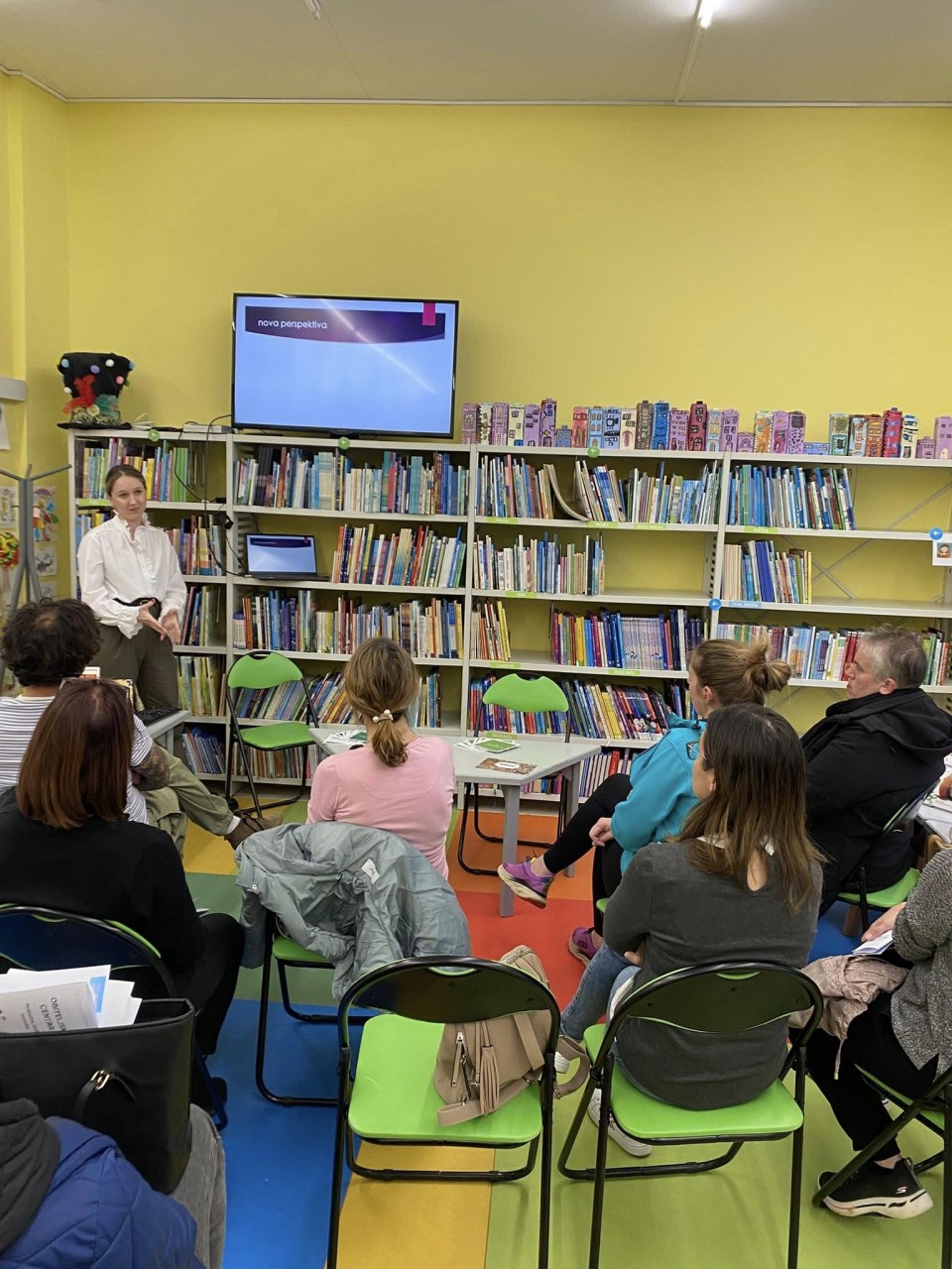 U-DJECJOJ-GRADSKOJ-KNJIZNICI-PULA-ODRZANO-PREDAVANJE-NA-TEMU-RACUNALNIH-IGRICA-I-KVALITETNOG-PROVOENJA-SLOBODNOG-VREMENA-MLADIH1